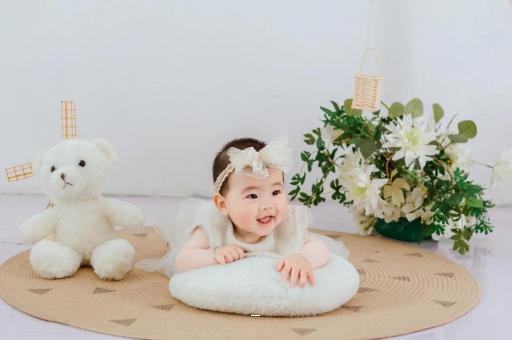 江阴宝宝三个月抬头不稳
